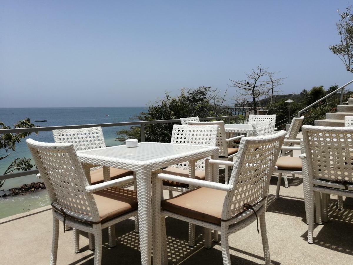 Union Amicale Corse Dakar Hotel Bagian luar foto