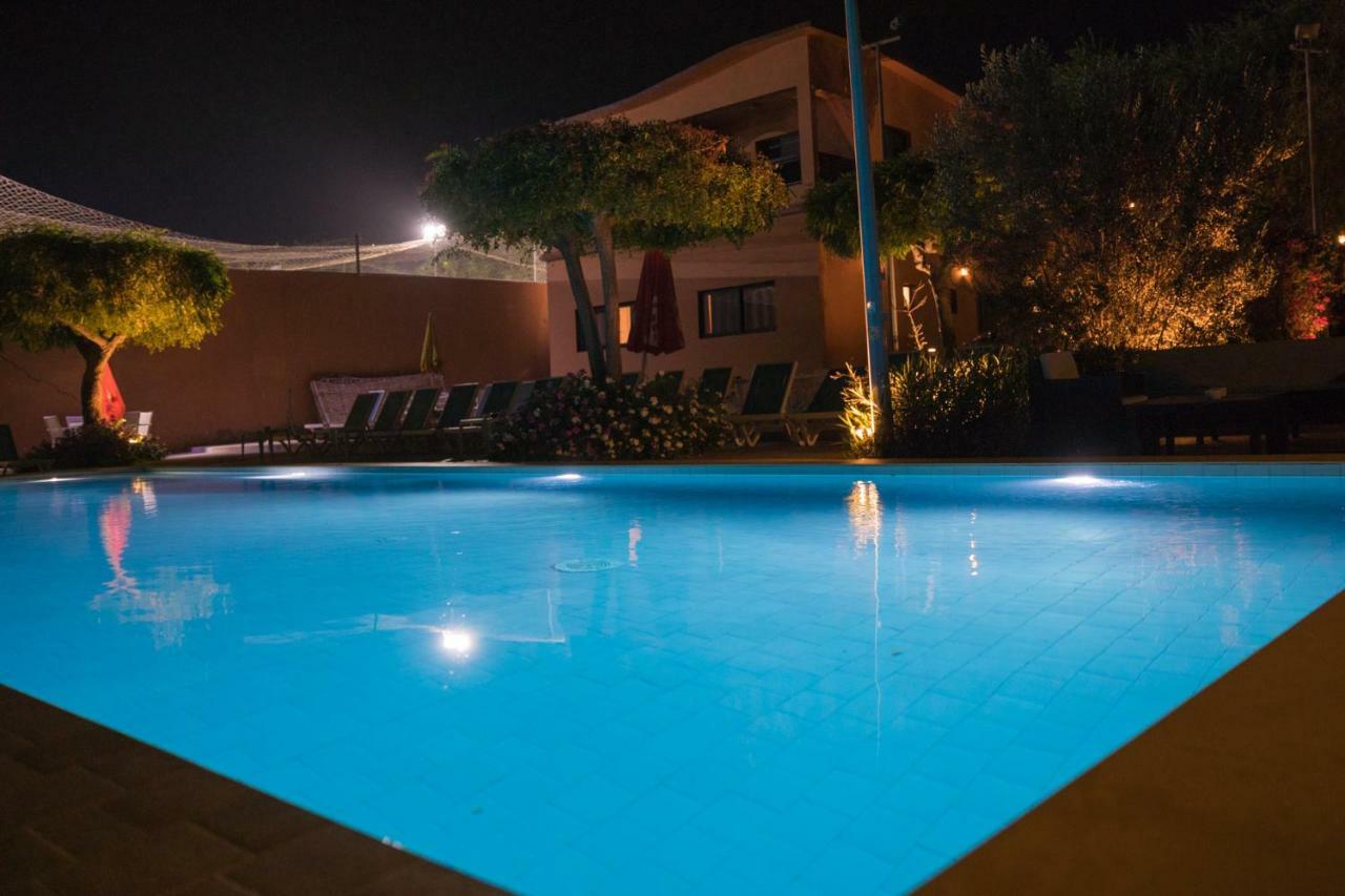 Union Amicale Corse Dakar Hotel Bagian luar foto