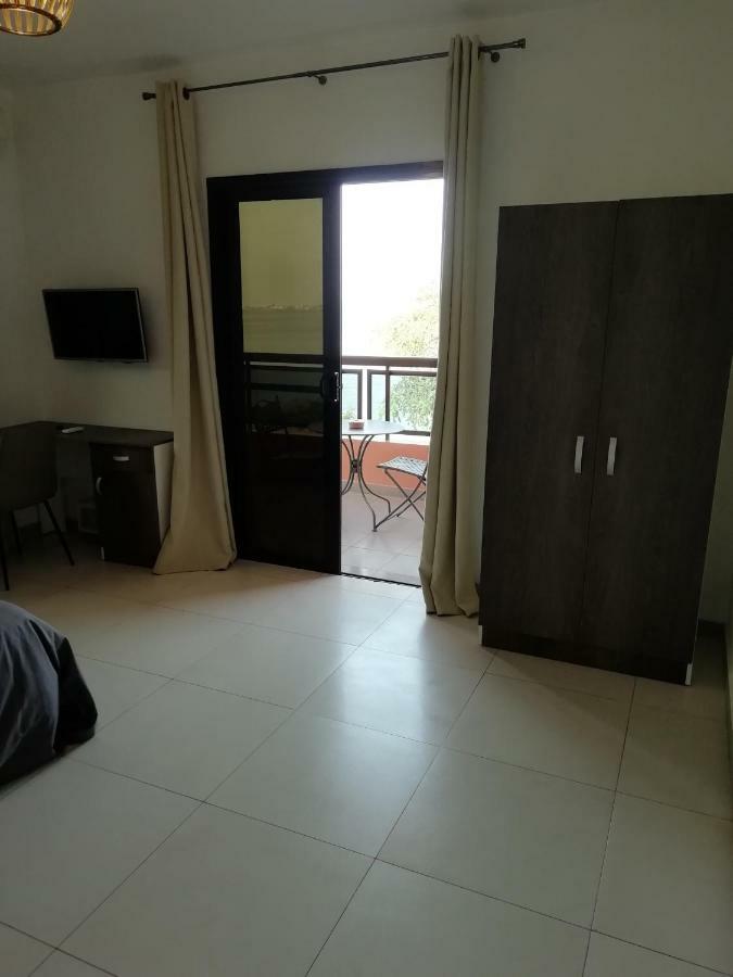 Union Amicale Corse Dakar Hotel Bagian luar foto
