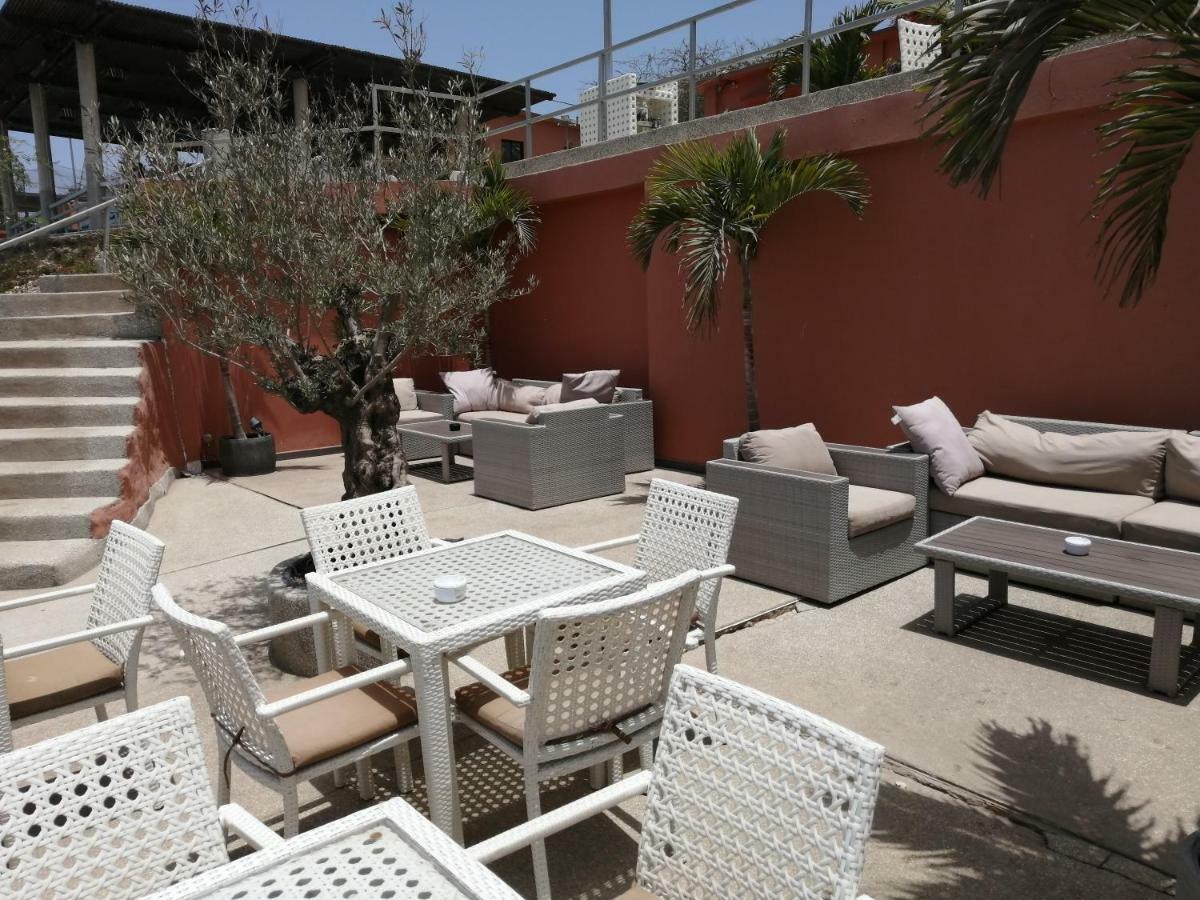 Union Amicale Corse Dakar Hotel Bagian luar foto